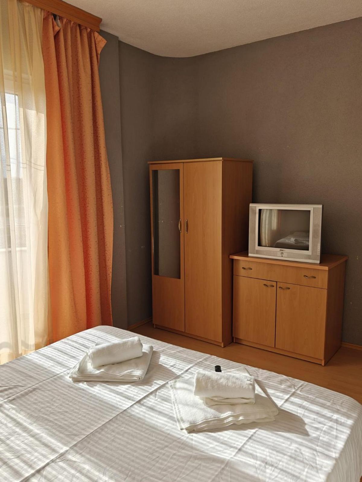 Hotel Ariston Struga Buitenkant foto