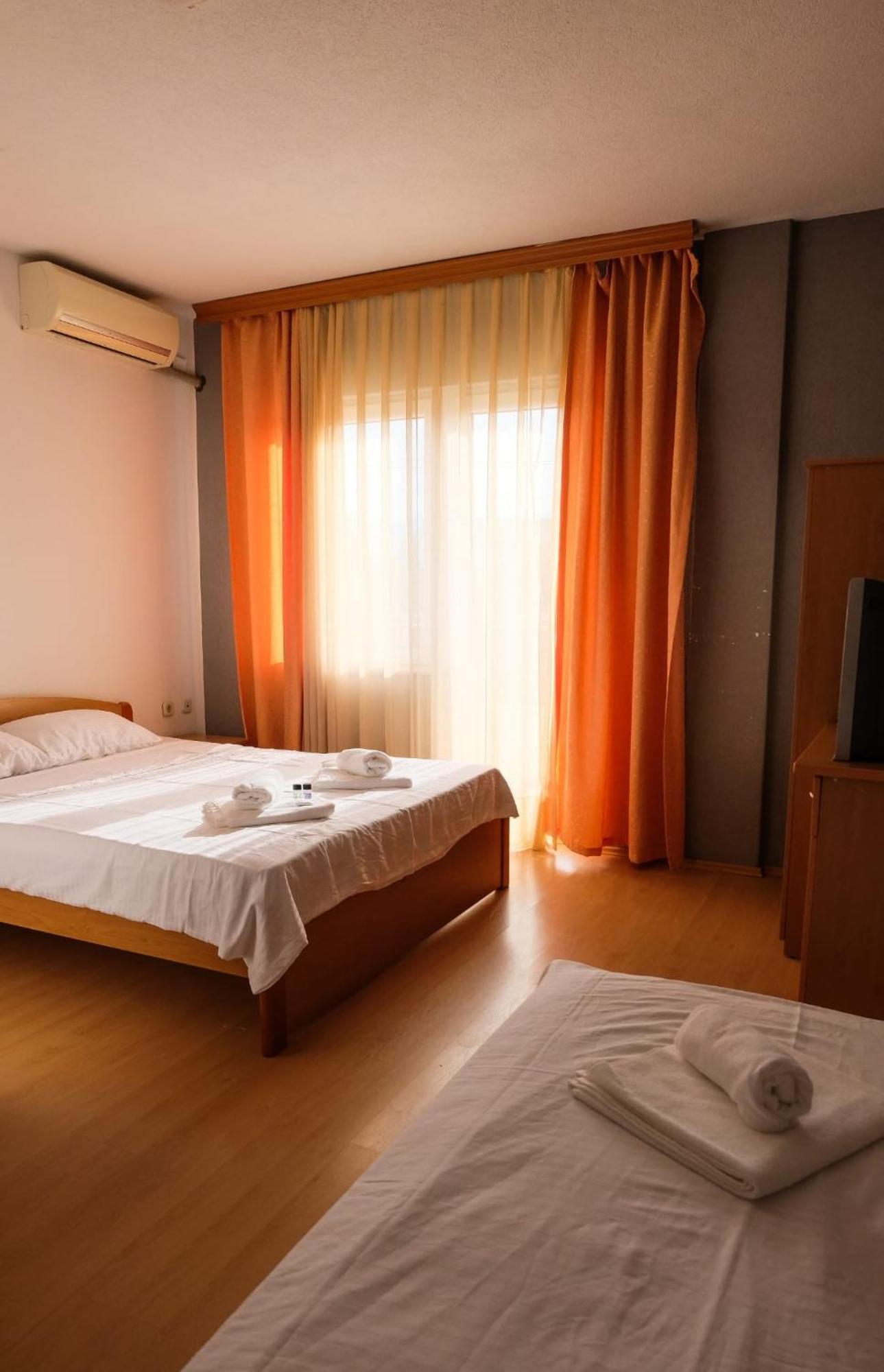 Hotel Ariston Struga Buitenkant foto